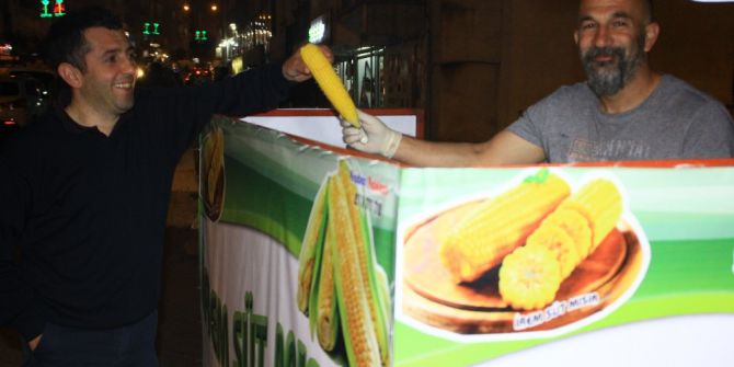 Instagram Fenomeninin Mısır Tezgâhına Yoğun İlgi