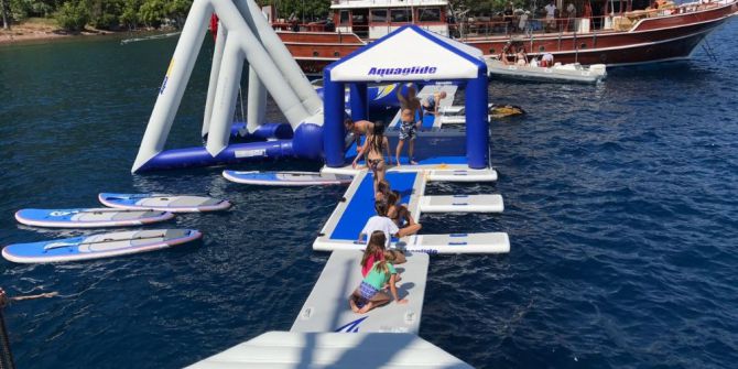 Dolar Milyarderinden Denizin Ortasında Su Parkı