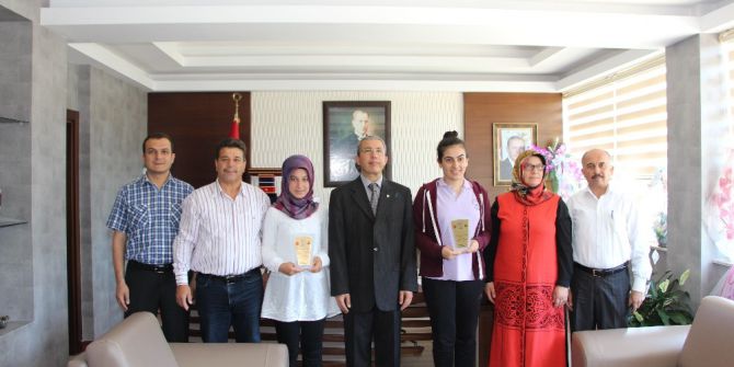 Kaymakam Kara, Öğrencileri Ödüllendirdi