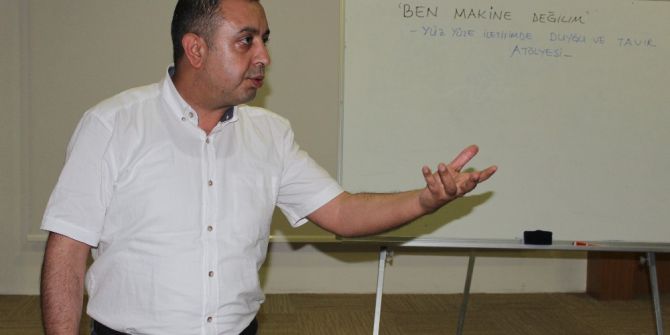 Elazığ’da ’Ben Makine Değilim’ Eğitimi Düzenlendi