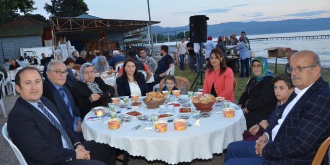 İznik’te Şehit Aileleri Ve Gaziler İçin İftar Verildi