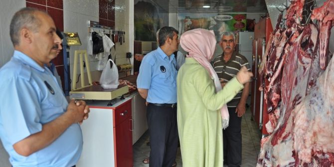 Gölbaşı’nda Zabıtalar Kasapları Denetledi