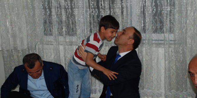 Vali Erin Yetimlerle İftar Açtı