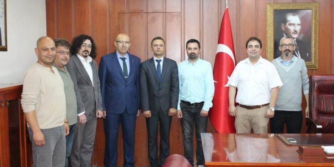 Bergama’nın İlgili Babaları, Kaymakam Canatan’ı Ziyaret Etti