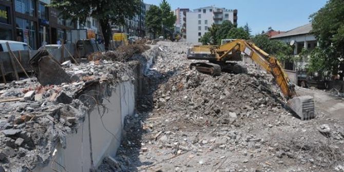 Eski Belediye Binası Tamamen Yıkıldı