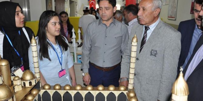 İbn-i Sina Meslek Lisesi Tarafından Tübitak 4006 Bilim Fuarı Açıldı