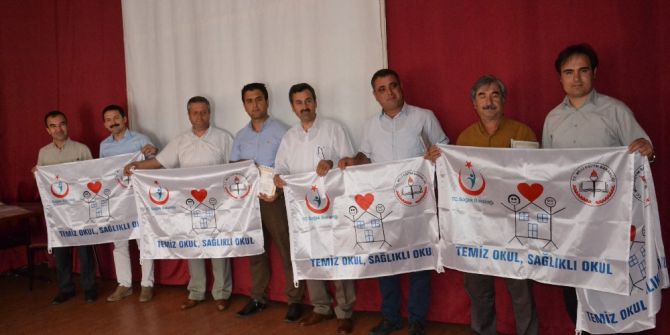 Saruhanlı’da 27 Okula ’Beyaz Bayrak’