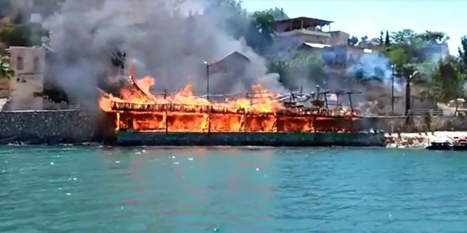 Restoran Yangını Kamerada