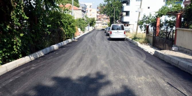 Aliağa’da Asfaltlama Mesaisi