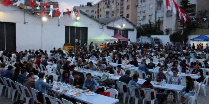 Nostalji Yaşatan Söke Belediyesi İftar Sofrası Yoğun İlgi Görüyor