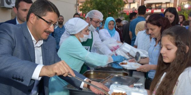 Mimar Sinan Mahallesi Sakinleri İftarda Buluştu