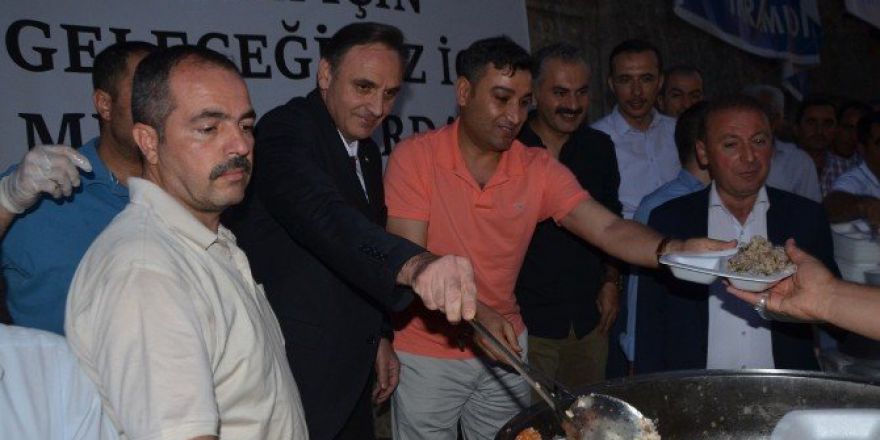 Dika’dan 15 Temmuz Şehitleri İçin Mevlit