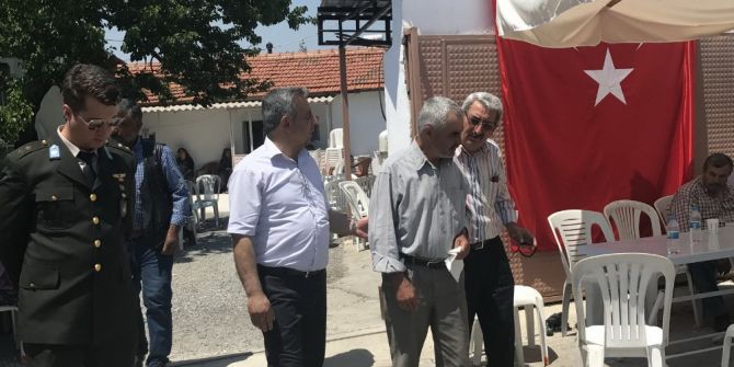 Akhisar Şehidini Bekliyor