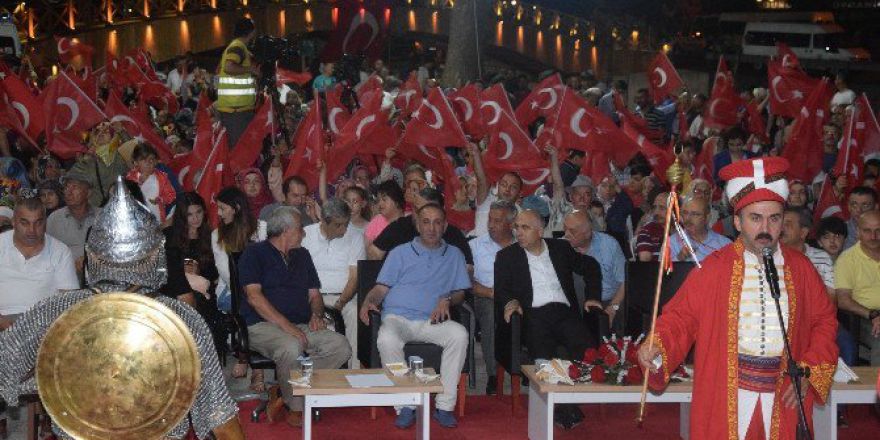 Giresun’da ‘Demokrasi Nöbeti’ Devam Ediyor.