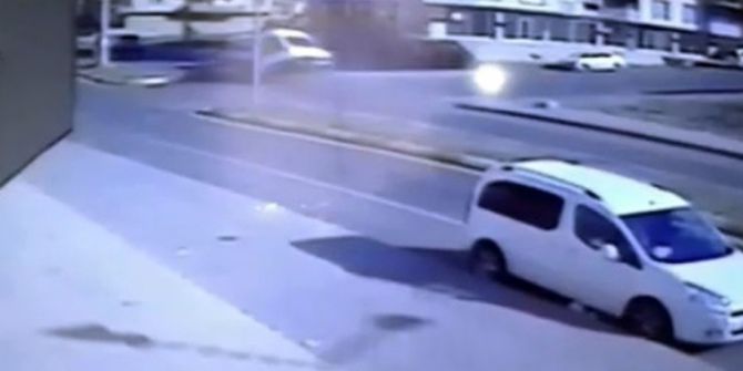 Batman’da Öğrenci Servisi İle Otomobil Çarpıştı: 9 Yaralı