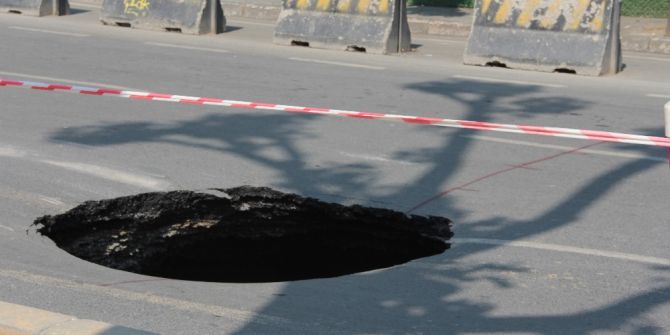 Beşiktaş’ta Metro Çalışması Nedeniyle Yol Çöktü