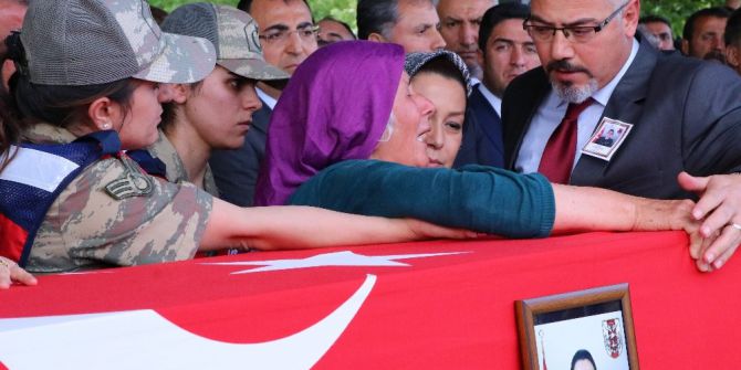 Şehit Yarbay Songül Yakut’u Binler Uğurladı