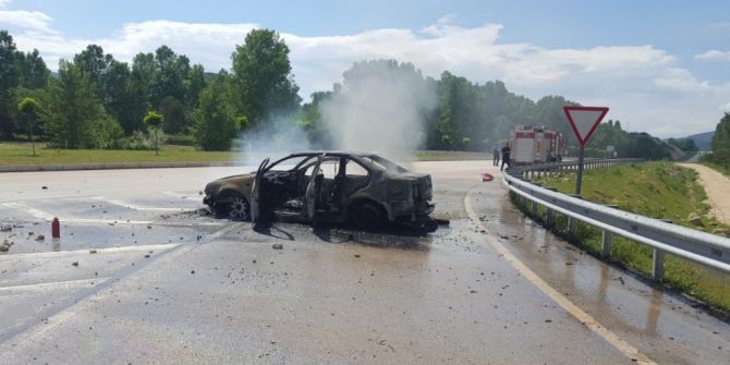 Tokat’ta Seyir Halindeki Otomobil Alev Alev Yandı