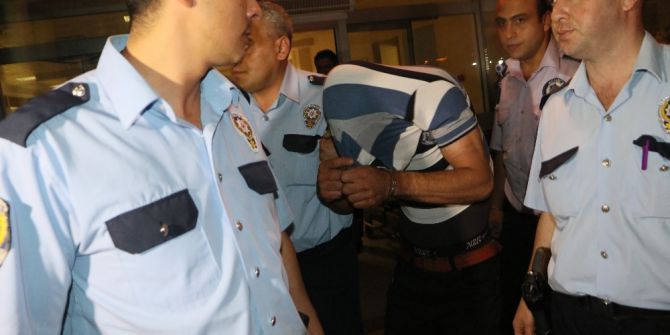 Hamile Eşini Önce Darp Etti Ardından Bıçakladı