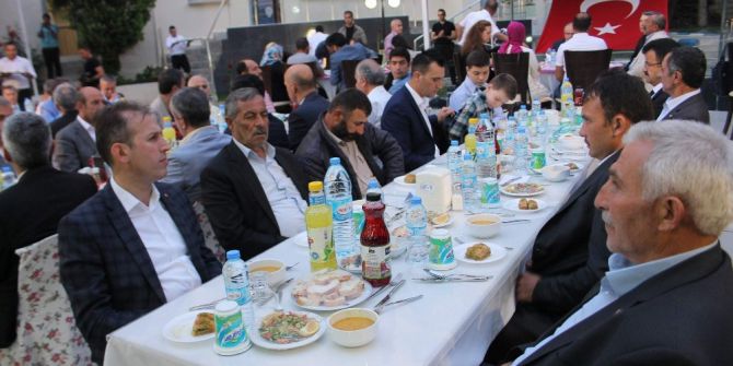 Şehit Aileleri Ve Gazilere İftar Verildi