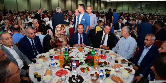 Sözlü: “Sizleri Ziyafet Sofrasına Değil; Gönüllerimizi Birleştirmeye Davet Ettik”