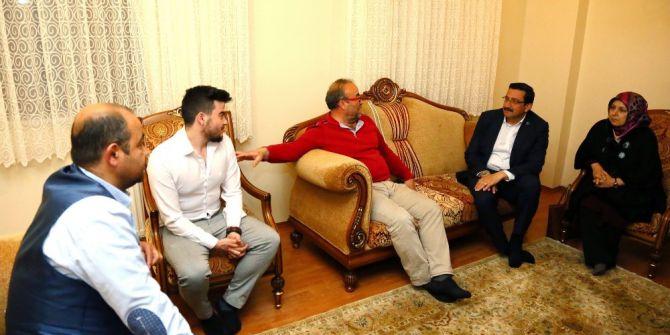 Başkan Mustafa Ak, 15 Temmuz Gazilerini Ziyaret Etti