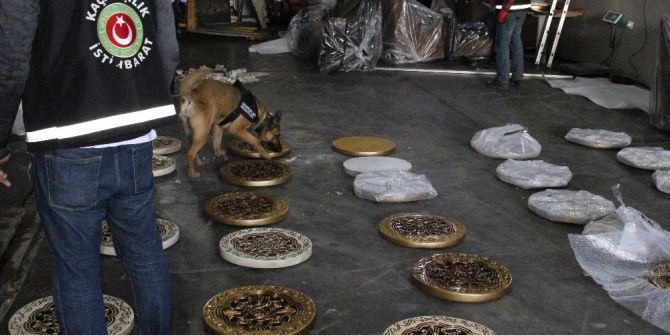 Sehpa Tablalarına Ve Dingile Gizlenmiş Uyuşturucu X-ray’e Takıldı