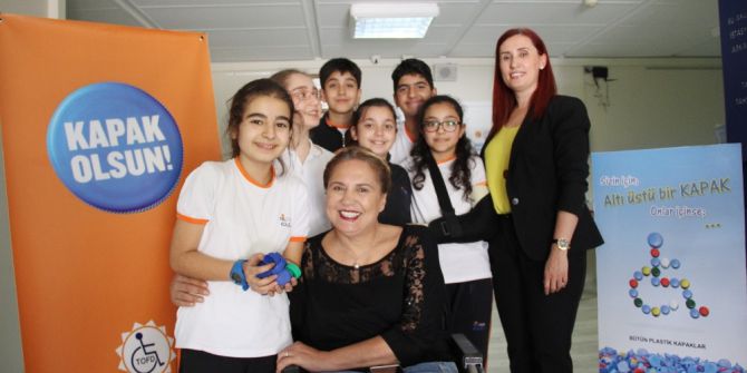 Minikler 500 Kilo Kapak Topladı Sandalye Bağışında Bulundu