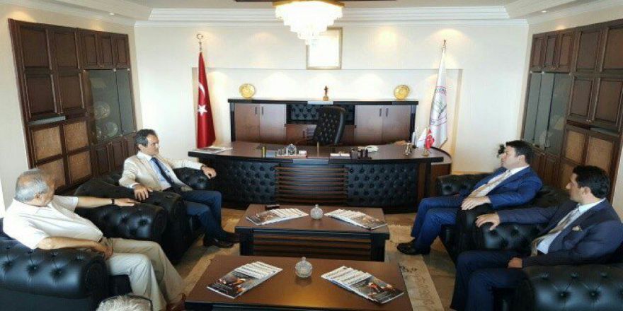 Ak Partililer Rektör Özer’e Teşekkür Etti
