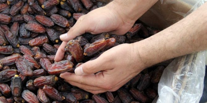 Ramazan Ayı Hurma Satan Esnafları Sevindirdi