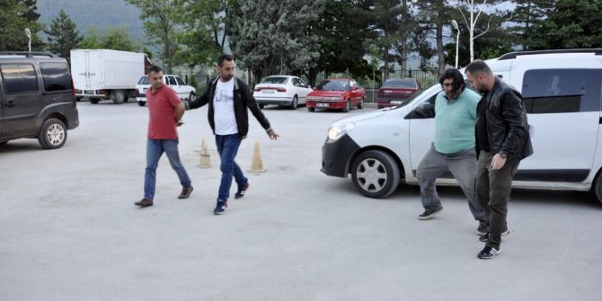 Piyasaya Sahte Para Süren İki Şüpheli Yakalandı