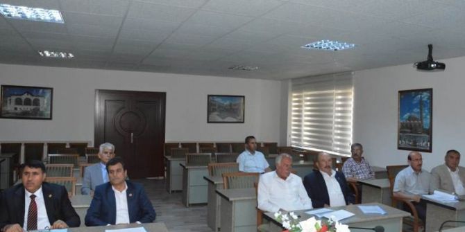 Köy Yolları Masaya Yatırıldı