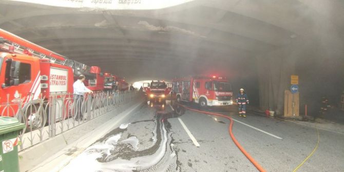 Haşim İşcan Geçidi’nde Büyük Yangın