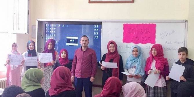 İmam Hatip Ortaokulunda 40 Şair 40 Şiir Yarışması