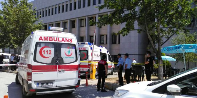 Denizli Adliyesi Önünde Silahlı Kavga: 1 Ölü, 2 Yaralı