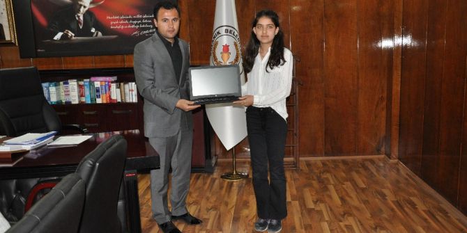 Kaymakam Uzan’dan Türkiye Birincilerine Ödül