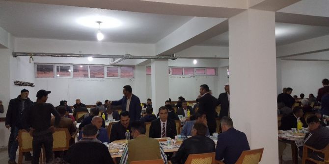 Bulanıklı İş Adamından 400 Kişiye İftar Yemeği