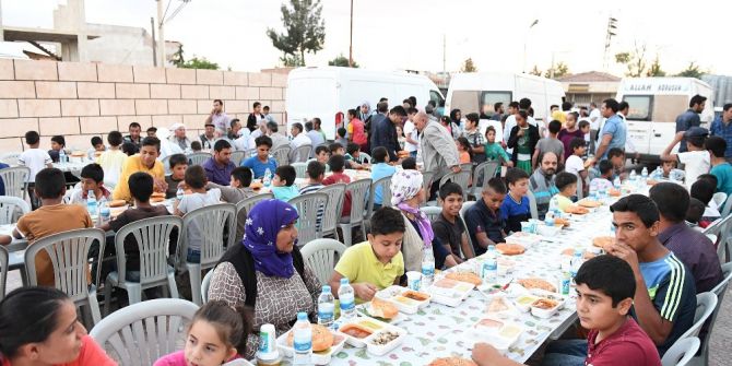 Büyükşehir, Viranşehir’de İftar Davetini Sürdürdü