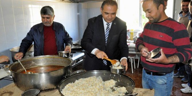Gürün’de Her Gün 550 Aileye İftar Yemeği Dağıtılıyor