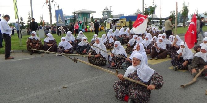 Kütahya’da Baltalı, Tırpanlı, Yol Kapatmalı Mera Eylemi