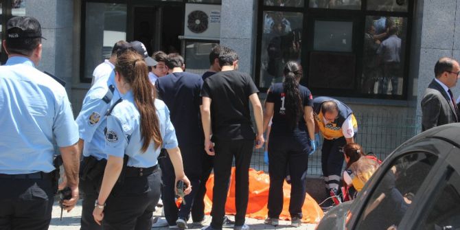 Denizli Adliyesi Önünde Boşanma Tartışması Kanlı Bitti: 1 Ölü, 2 Yaralı