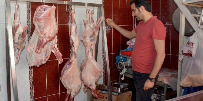 Hakkari’de Kasaplar Denetlendi