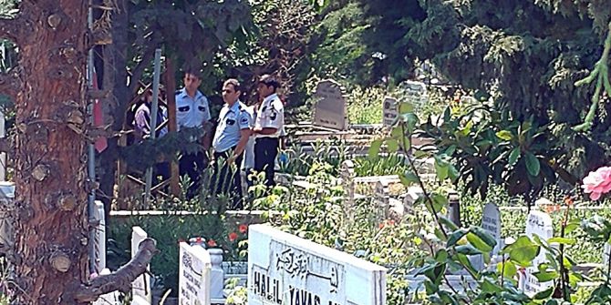 Kazılan Yeri Açan Görevliler Şoke Oldu