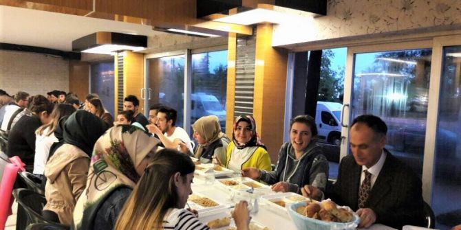 Akçaabat Belediyesi Ramazan’da Yüzleri Güldürüyor