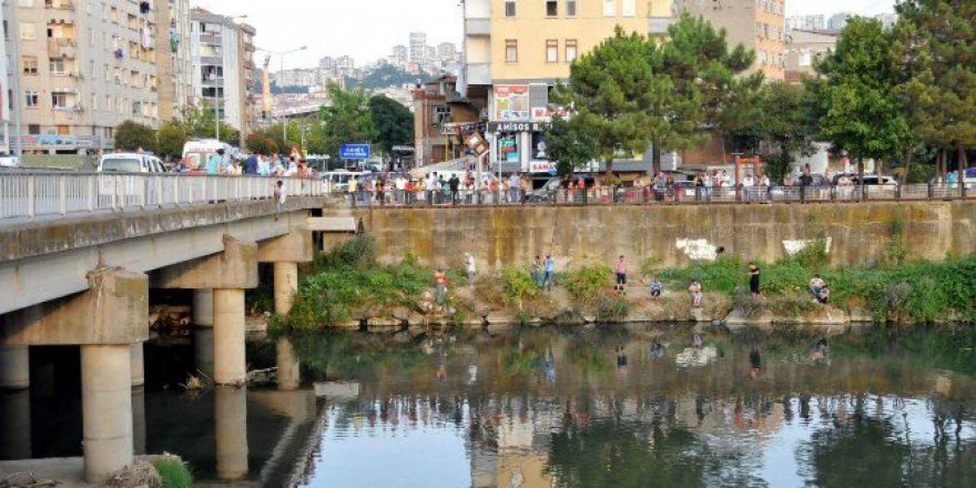 Köprüde İntihar Girişimi