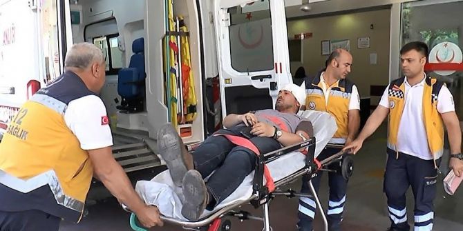 Kavga Eden 2 Öğretmen Yaralandı