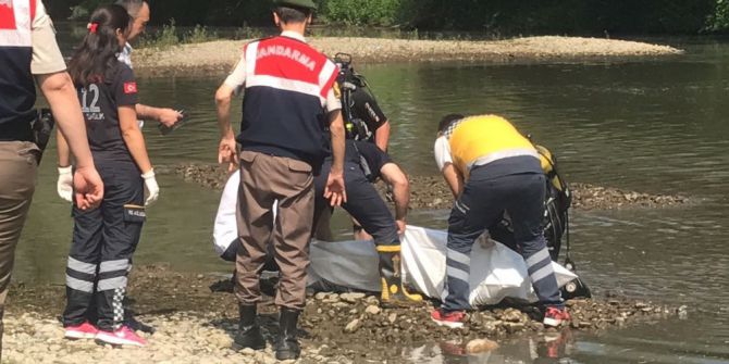 Serinlemek İçin Girdiği Derede Boğuldu