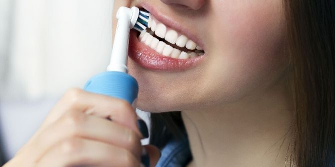 Şarjlı Diş Fırçalarında Fırçalama Süresine Dikkat