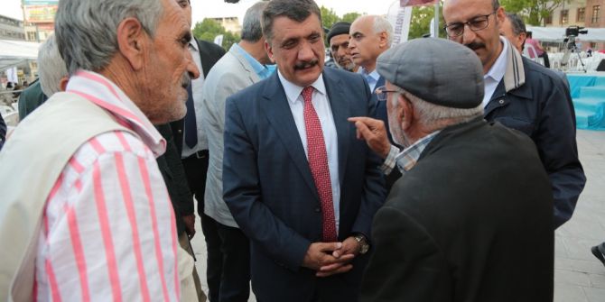 Başkan Gürkan, İftar Çadırında Vatandaşlarla Bir Araya Geldi
