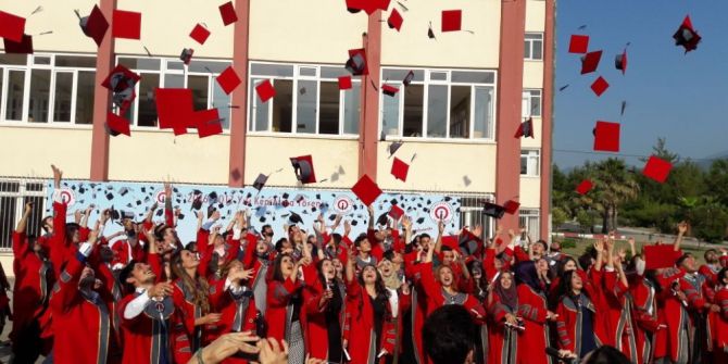 Dörtyol Ve Erzin Myo’da Mezuniyet Coşkusu